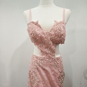 Elegant Pink Lace Dress